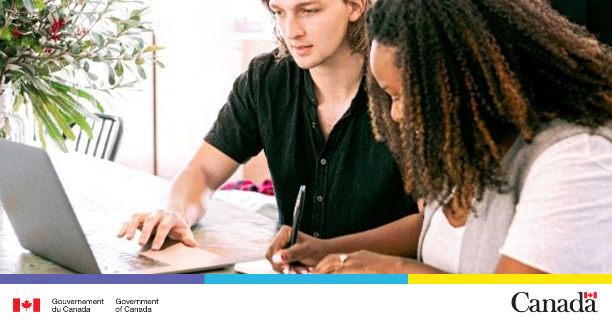 emplois_gc's tweet image. Vous avez un ami qui est à la recherche d’un emploi?  Soulignez la #JournéeDeLAmitié en partageant ce lien avec lui! Vous pouvez chercher des emplois au #GC ici: canada.ca/emploisgc