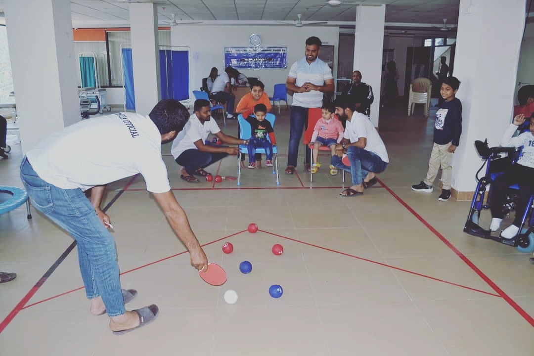 bocciaindia's tweet photo. If you want to know age limit for take part in #Boccia?

We start given training from this age!

As per #BISFed guidelines above 15 year old can take part in Boccia.

 @ParalympicIndia @DeepaAthlete @BhyanEkta https://t.co/9CsRq4nZ0z