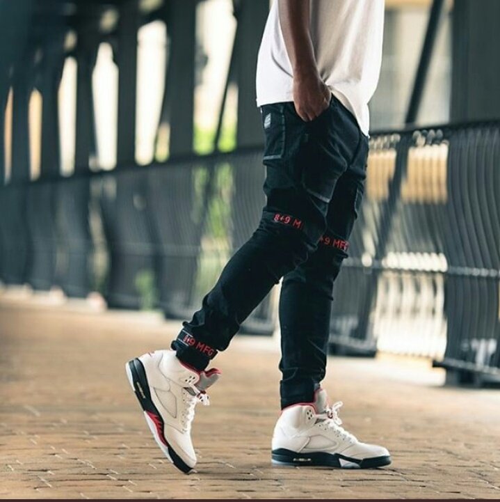 Geri D' Fyniz ✊🏾🇺🇸 on X: "Y'all...Why they tryna bring back Girbaud strap inspired jeans but they're damn near skinny jeans!!! rocking these? https://t.co/yJ0DKURG2Q" X