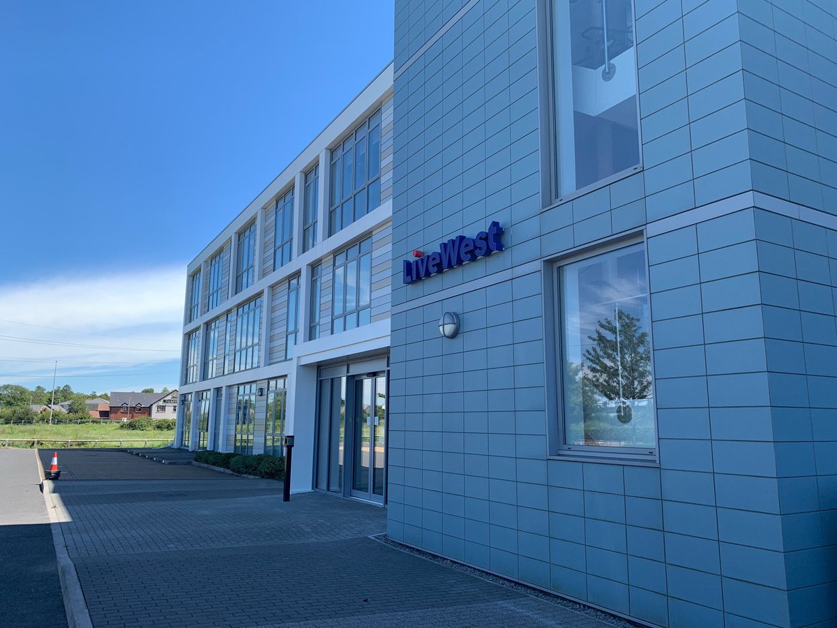 VentTechLtd's tweet image. We&apos;re enjoying the sunny afternoon having delivered the final Building Manual Files to @Midasgroup for the successfully completed project at Live West Housing at Weston super Mare! #BuildingManuals #ProjectHandover