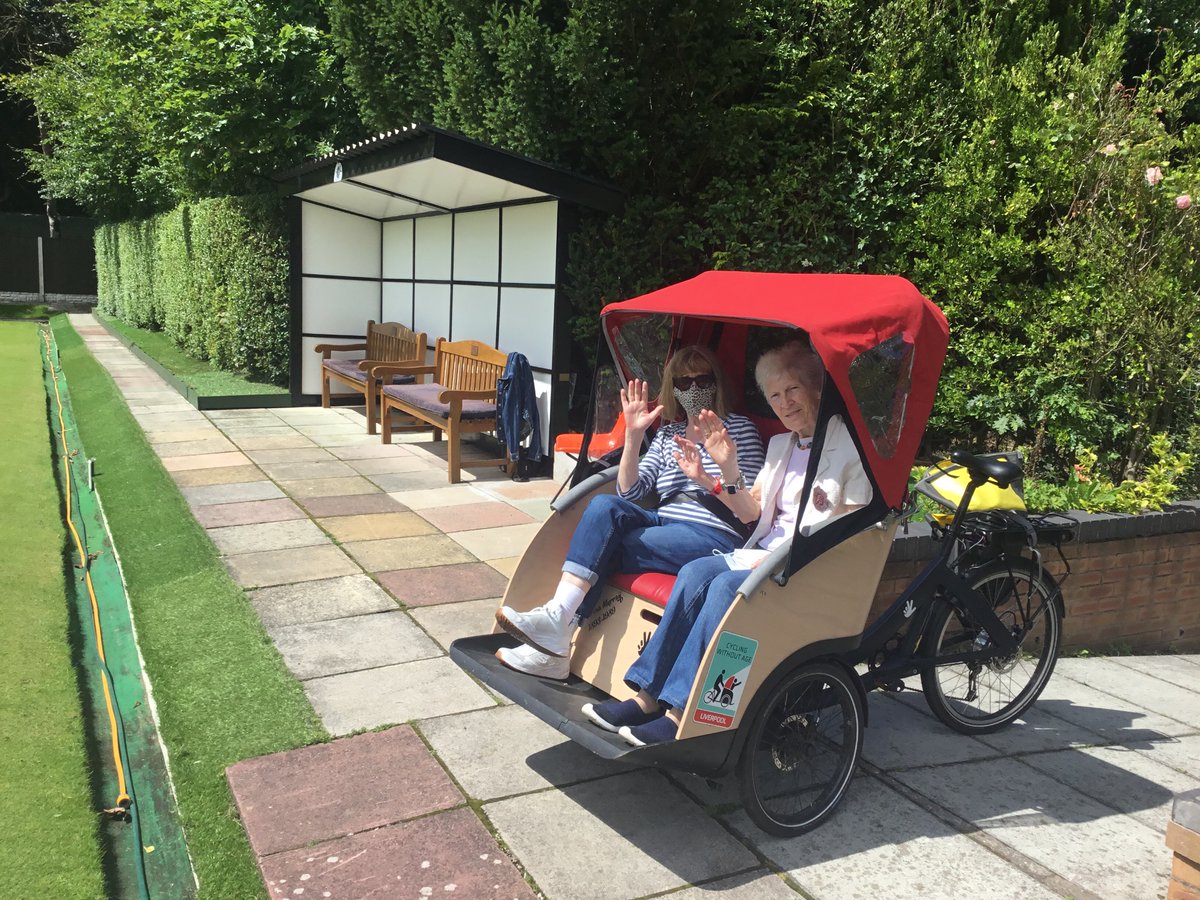 PelotonLiv's tweet image. New home New world. 
Our 2nd pilot ride out on #TheresaMurray. Developing the idea of a Covid secure trike stop where groups can relax and wait for a turn around the park. 
5 participants  all from the same support bubble.

tears shed by one, ‘I’ve missed everyone’s smiles’