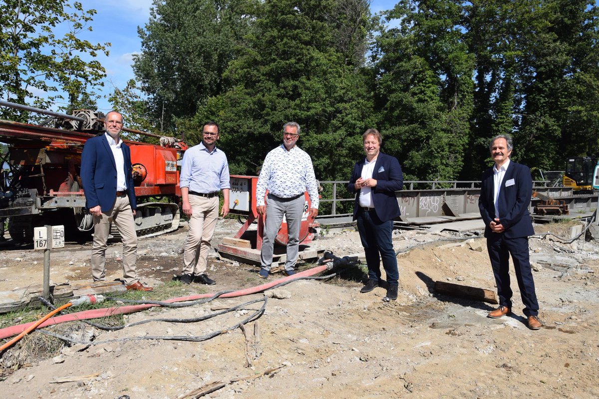 SteinekeCDU's tweet photo. Mit @JanRedmannWk und Bürgermeister #Golde auf der Seedamm Baustelle in #Neuruppin. Alles im Kosten- und Zeitplan #prignitzexpress https://t.co/id0e7wldK1
