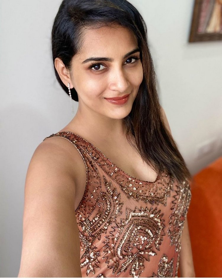 EeLqXSCUMAAv7R1?format=png&name=medium