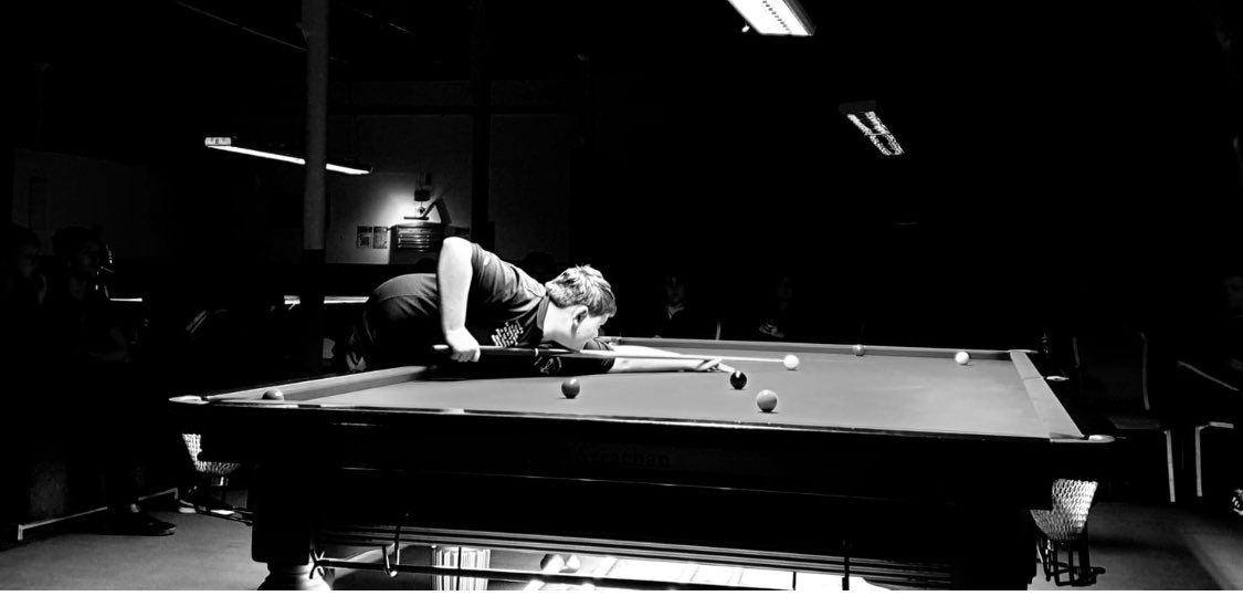 SWL147coaching's tweet photo. Love this picture, definitely one of my Favourites. Taken when Ethan played @F1Un_Nooh in Oldham Snooker Academy Just before lockdown.
Best of luck Thepchaiya against Ronnie in the worlds. https://t.co/lFmkju1zz8