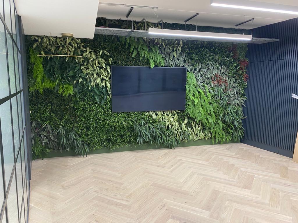 maximpres's tweet photo. Recently completed project for leading office interior company - fabulous Reception 'living wall' complemented by @iiyamaCo LFD. Teams conferencing solution with @BarcoClickShare &amp; Meetup from @LogitechVC Room management from @Evoko https://t.co/DHeS6uQtK0