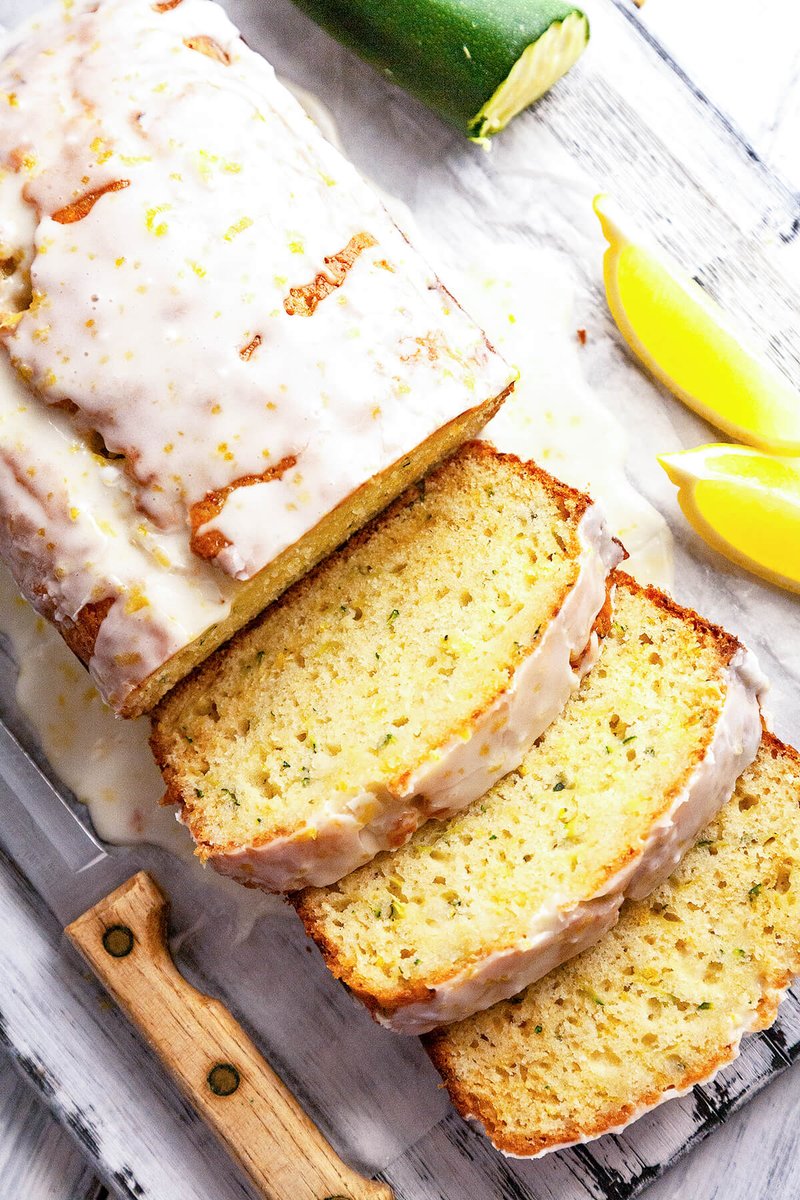 This Double Glazed Lemon Zucchini Bread is light, tender, and ultra-moist! 
.
foodtasia.com/lemon-zucchini…
.
#foodporn #Foodie #Food #nomnom #delish #TastyFood #yummy #yummyfood #eat #eats #eating #delicious #deliciousfood #recipe #cooking