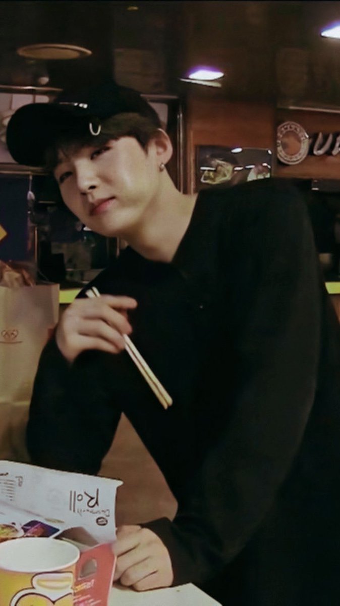* SEUNG-IL . ( H ) (@gahoghan) on Twitter photo 
