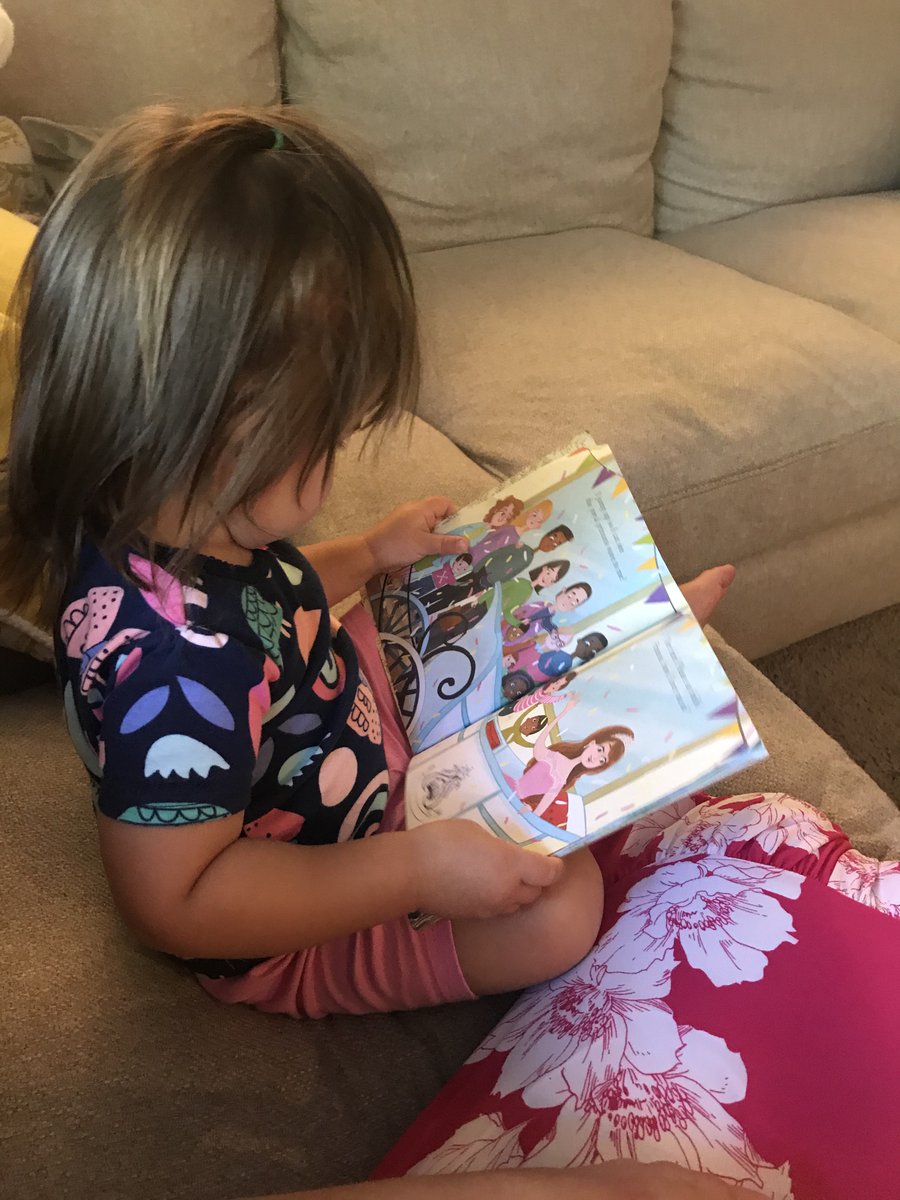 LindsayWFMJ's tweet photo. KID'S LIBRARY: While the older kids are getting ready for fall learning in a variety of different ways, our little ones still needs attention too! Here are some of my favorite books for infants and toddlers: https://t.co/xVQHZwDY3r #reading4fun #momblogger https://t.co/EVJ4x4eacf