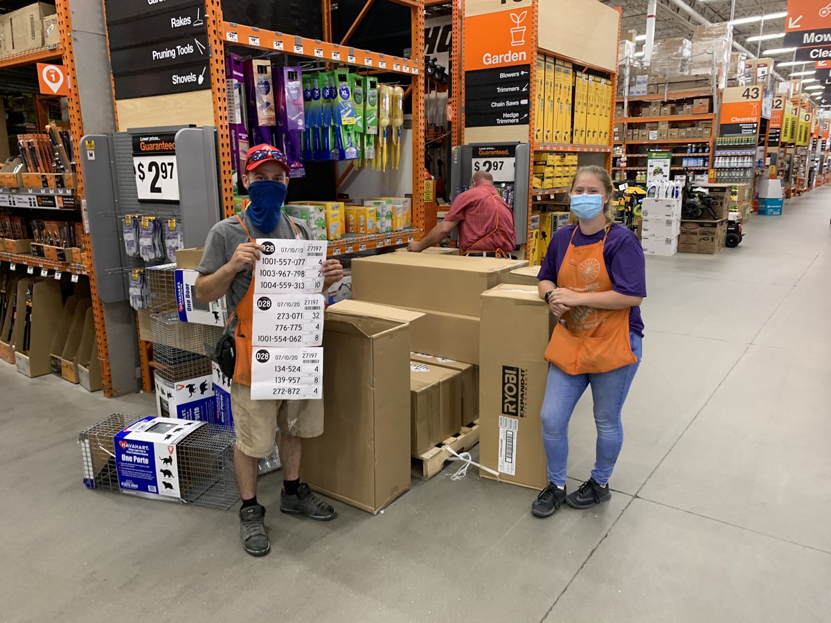 DavidMailhot (@davidmailhot7) on Twitter photo Garden team tackling on of their last mixed pallets!!! #newenglandpackdownparty <a href="/SWhitehouse264/">Scott Whitehouse</a> <a href="/fmbeaulieu/">Freddie Beaulieu</a> <a href="/JasonArigoni/">Jason Arigoni</a> Garden team tackling on of their last mixed pallets!!! #newenglandpackdownparty <a href="/SWhitehouse264/">Scott Whitehouse</a> <a href="/fmbeaulieu/">Freddie Beaulieu</a> <a href="/JasonArigoni/">Jason Arigoni</a>