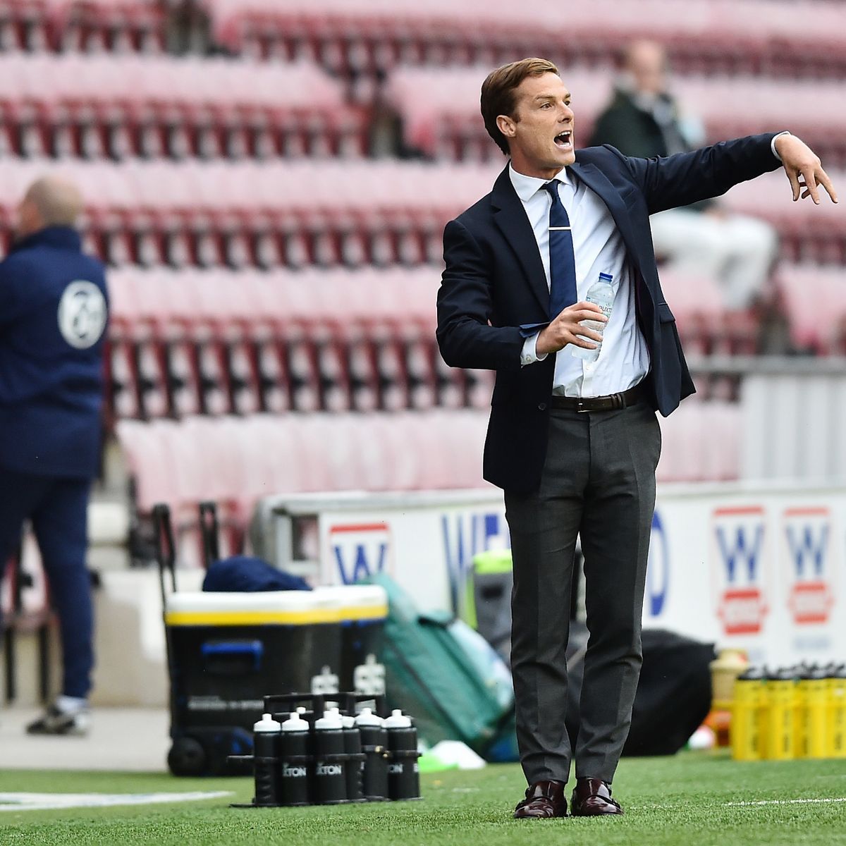 white_vision's tweet image. Another London club coming up

Who do you want to face next season

Brentford or Fulham?

#promotiongame #wembley #pl #premierleague