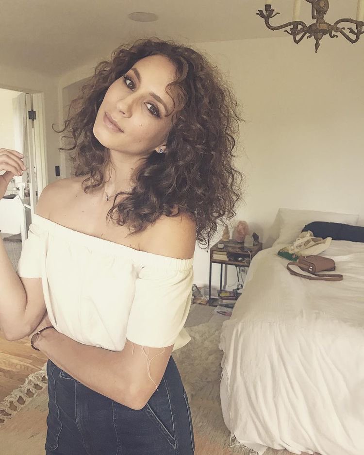 aladdin talking about troian bellisario; a thread