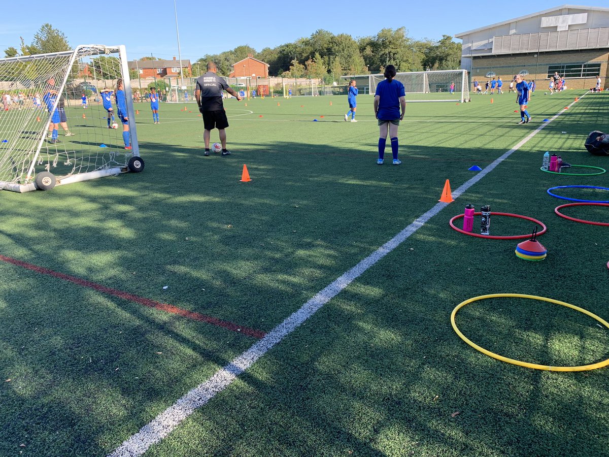 stuartdonkin's tweet photo. @BRFCAthletico great to be back at club training venue tonight @mscactive  and girls magnificent as we get back to more normal coaching sessions #staysafe #tgc https://t.co/4zDIc7Ntrj