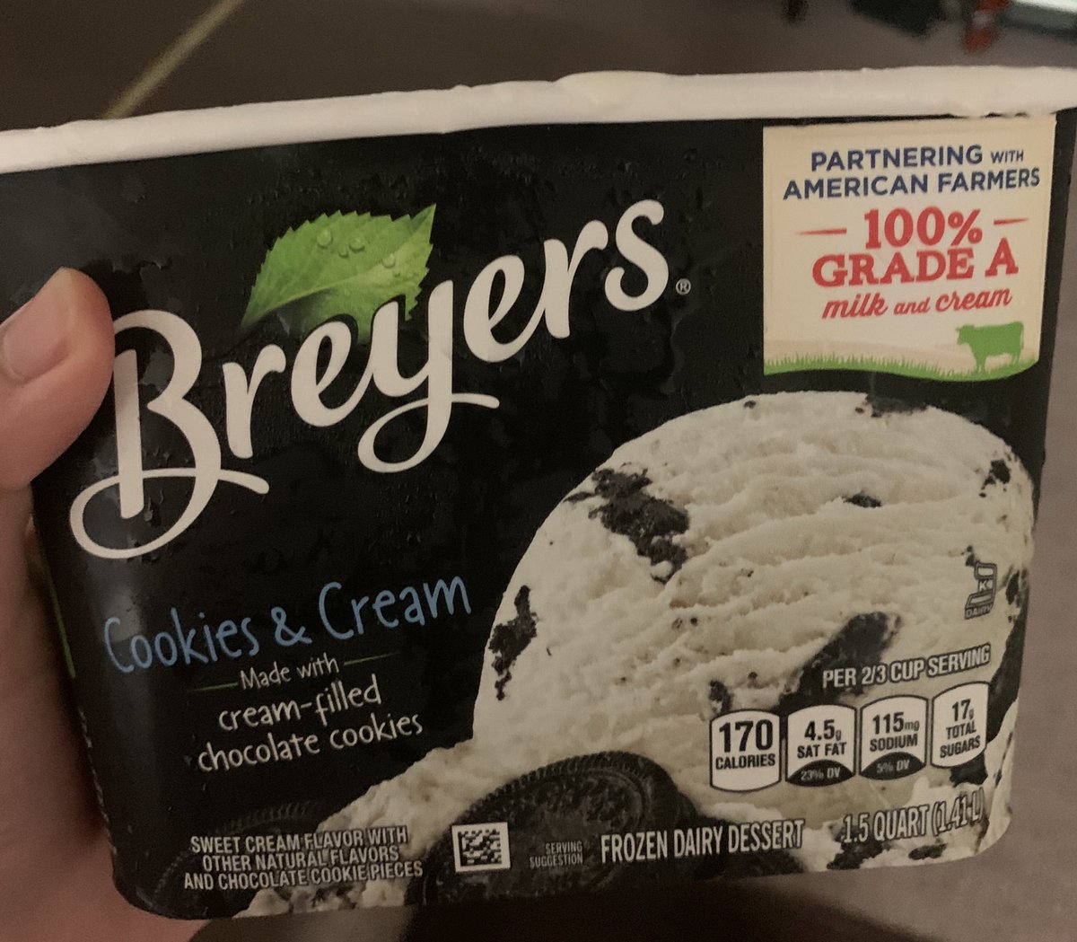 KEVlNSM00N's tweet photo. i got some cookies &amp; cream ice cream and these mfs forgot the cookies https://t.co/mcAwkqBSBs