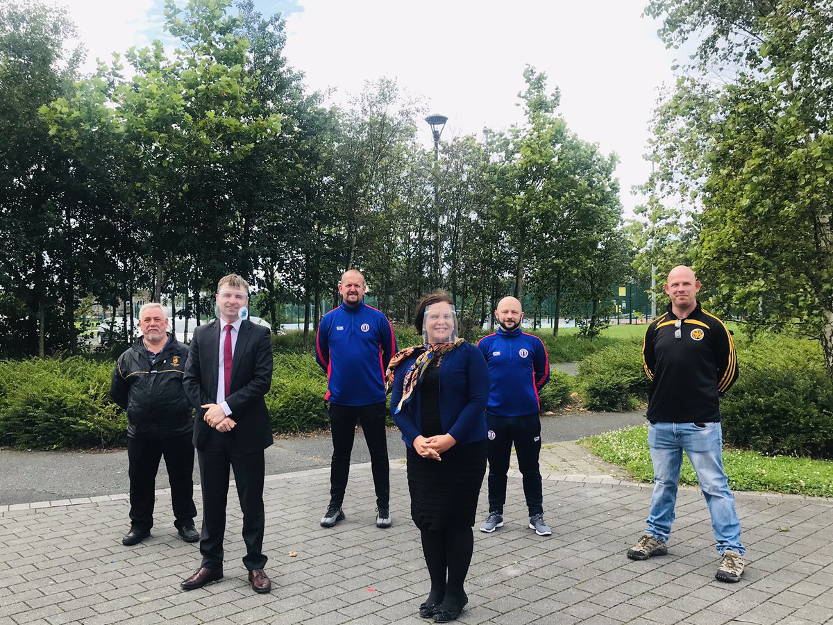 Unite the Parish (@unitetheparish) on Twitter photo Thanks to Mary Lou McDonald & Ruairí Ó Murchú for their kind words today in relation to our fundraiser & also that of Muirhevnamor’s for Cuidigh linn while in Dundalk today,unexpected but very much appreciated!👏🏻
🔵🔴🟡⚫️🟢🟡
<a href="/DundalkDemocrat/">Louth Live Dundalk Democrat</a> <a href="/DemocratSport/">Louth Live Dundalk Democrat Sport</a> <a href="/LMFMRADIO/">LMFM RADIO</a> Thanks to Mary Lou McDonald & Ruairí Ó Murchú for their kind words today in relation to our fundraiser & also that of Muirhevnamor’s for Cuidigh linn while in Dundalk today,unexpected but very much appreciated!👏🏻
🔵🔴🟡⚫️🟢🟡
<a href="/DundalkDemocrat/">Louth Live Dundalk Democrat</a> <a href="/DemocratSport/">Louth Live Dundalk Democrat Sport</a> <a href="/LMFMRADIO/">LMFM RADIO</a>