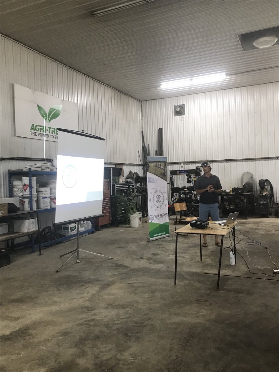 Last stop on my week of field tours - hanging out with ⁦<a href="/SureGrowth_SGS/">Sure Growth Solutions Inc.</a> talking ⁦<a href="/CropIntel/">Crop Intelligence</a>⁩ and all things precision ag! ⁦⁦#thankfulweareintheshop