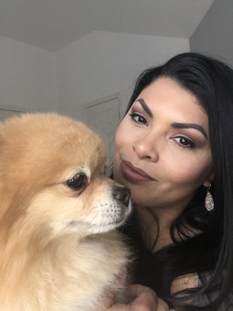 NatashaGeigel's tweet photo. He REFUSES to give mommy kisses 😫 #spoiledbrat #rampagethepom #pomeranian #leftmehangin #dogmomlife #leavemealonemom https://t.co/2XE6uO1W73