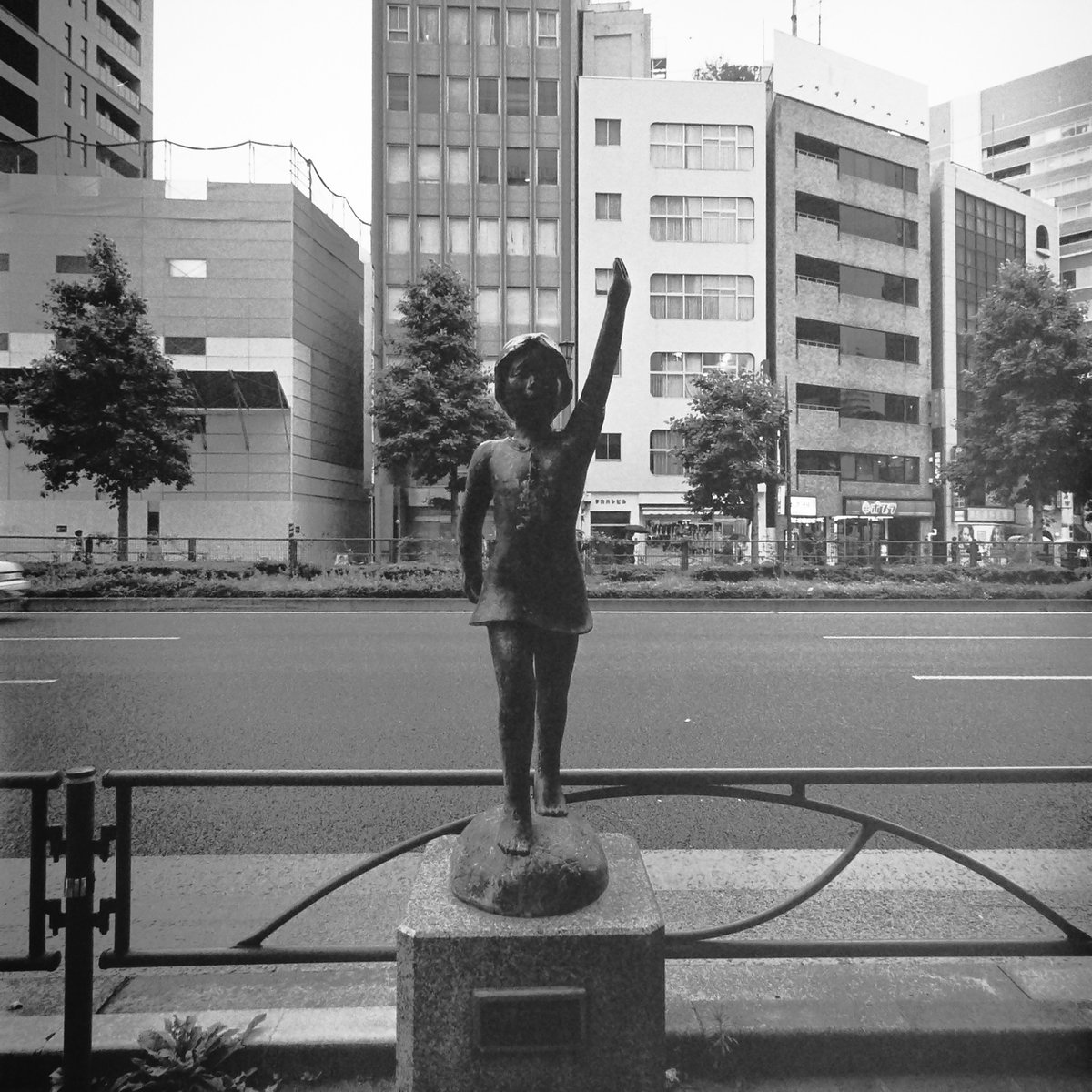 zucche's tweet photo. 四谷
#hasselbladswc #400tmax https://t.co/VunxiUYxTx