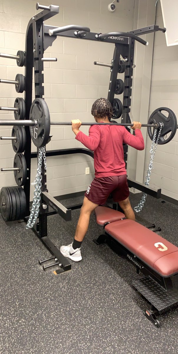 crteaglesbball's tweet photo. Solid week of work put in. With everything going on all we can do is control what we can Control💪🏾 #EaglePride 🦅 https://t.co/FD91aPleP2