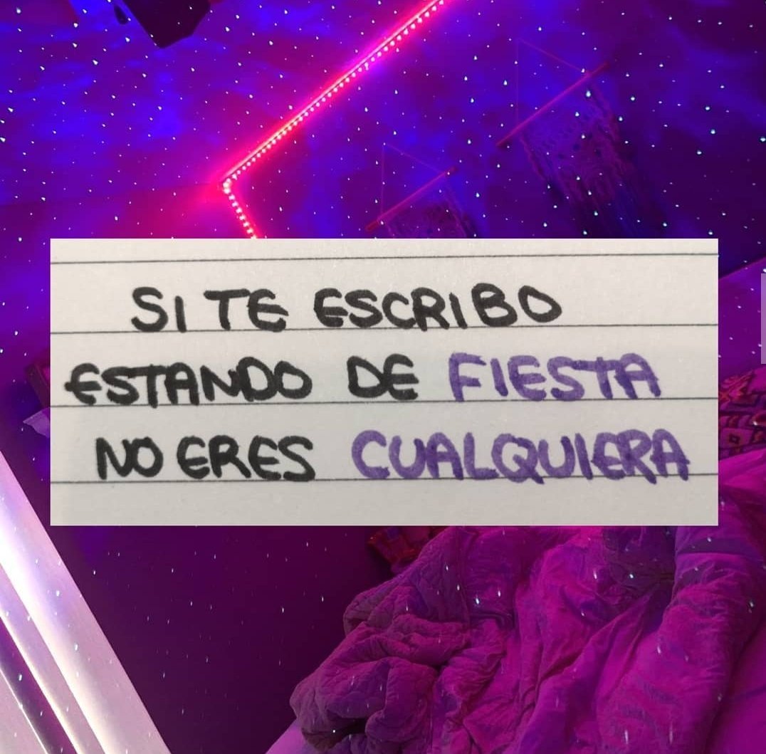 99ariaddna's tweet photo. Nuca dejas de pensar en esa persona 
No importa si estás de fiesta con tus amigos pasándolo bien 
Sigues pensando en esa persona importante para ti 
#love #Loveislove🏳️‍🌈 https://t.co/76cwNhXg5q