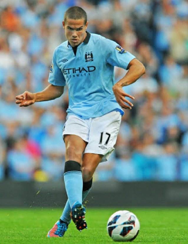 But the monumental hype built up for young Jack started to crumble as ligament injuries began to set in, and subsequently crippled both figuratively and literally the potentiality of his career. Naturally, players less prone to injuries were preferred and Rodwell would struggle..