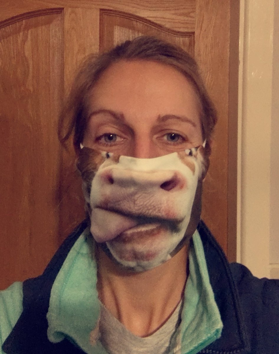 ashleighfen's tweet image. Tinder date 2020 outfit sorted #stayback #unshiftable #MaskUp