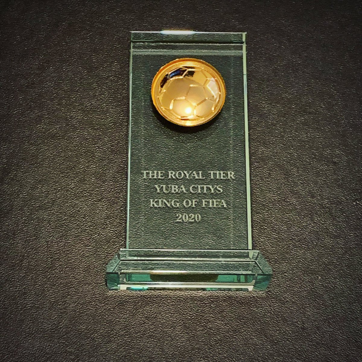 RoyalTier's tweet photo. The Yuba City King of FIFA will be crowned tonight! Watch the stream live on twitch! The game is going down at 7pm. #XboxChamp #PlaystationChamp #FIFA20 #YubaCityKOF #CrossConsoleFinal https://t.co/mD86Jl2faS