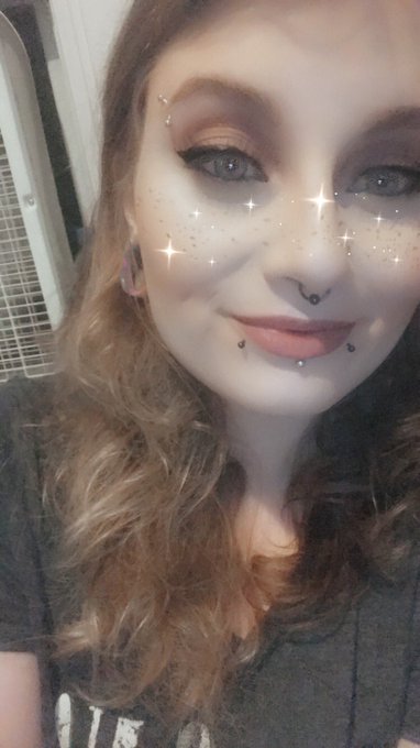 How could she even compete with this? Hmm.     Anyway. New #onlyfans / #AVNStars post coming up in a<a href="/tag/onlyfans"class="tags"><span>#onlyfans</span></a><a href="/tag/avnstars"class="tags"><span>#avnstars</span></a>