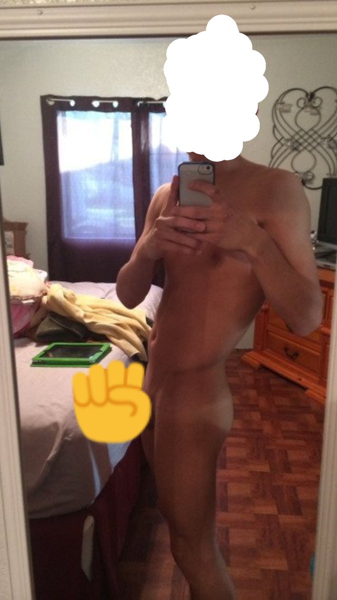 heterocuriossoo's tweet photo. Si quieres una buena recompensa en Sevilla o Huelva, dale Rt y habla al dm, si eres tía te follo y si eres tío también, y si sois mas de uno hago una quedada para que me comáis la polla en común https://t.co/CzWjgo43vv