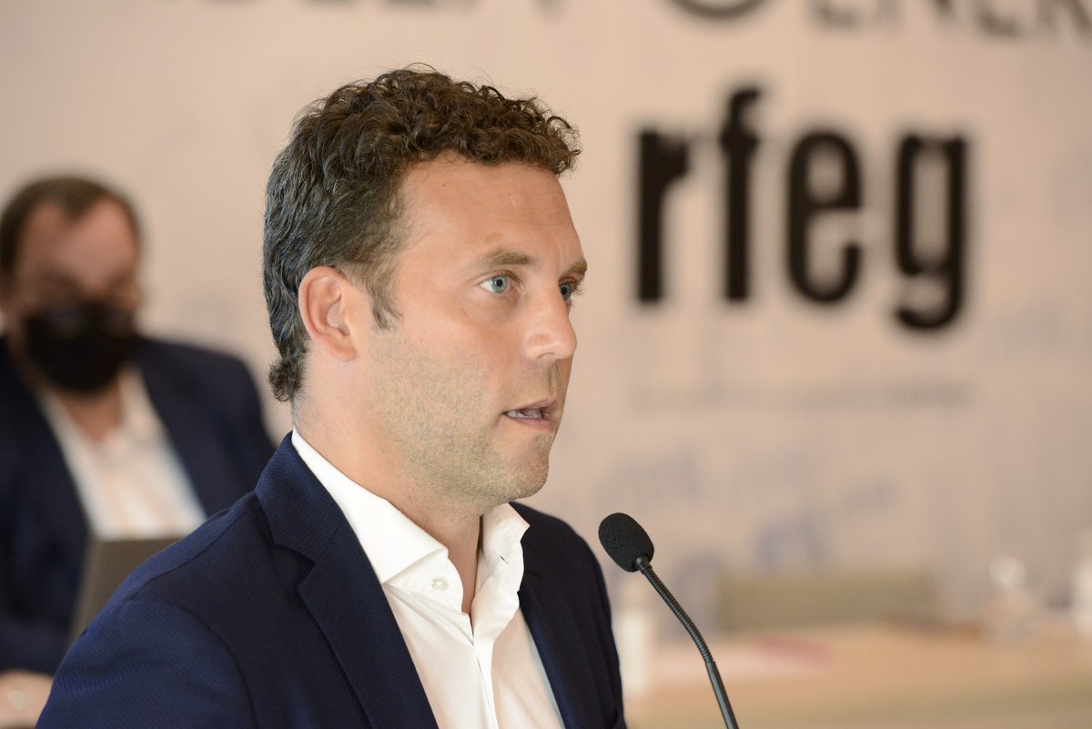RFEGimnasia's tweet photo. #NOTICIA 📰 Jesús Carballo, reelegido por unanimidad presidente de la Real Federación Española de Gimnasia

👉 https://t.co/k0LEsPXhjE

¡Enhorabuena, presidente! @JesusCarballo__ https://t.co/WvKfDrM8YN