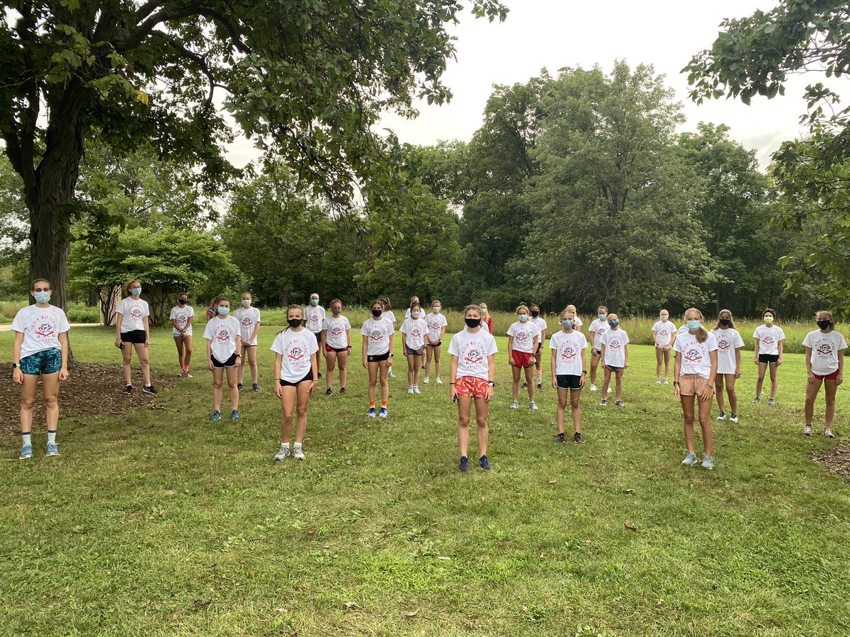 lwcgxc's tweet photo. Thankful for the summer we’ve had and looking forward to a safe xc season however it looks. https://t.co/ae5bMhgDsQ