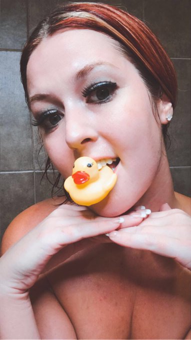I make bath time lots of fun! Hop on over to my onlyfans to join in all on my naughty fuy! $6.99/month<a href="/tag/redhead"class="tags"><span>#redhead</span></a><a href="/tag/greeneyes"class="tags"><span>#greeneyes</span></a><a href="/tag/rubberducky"class="tags"><span>#rubberducky</span></a>