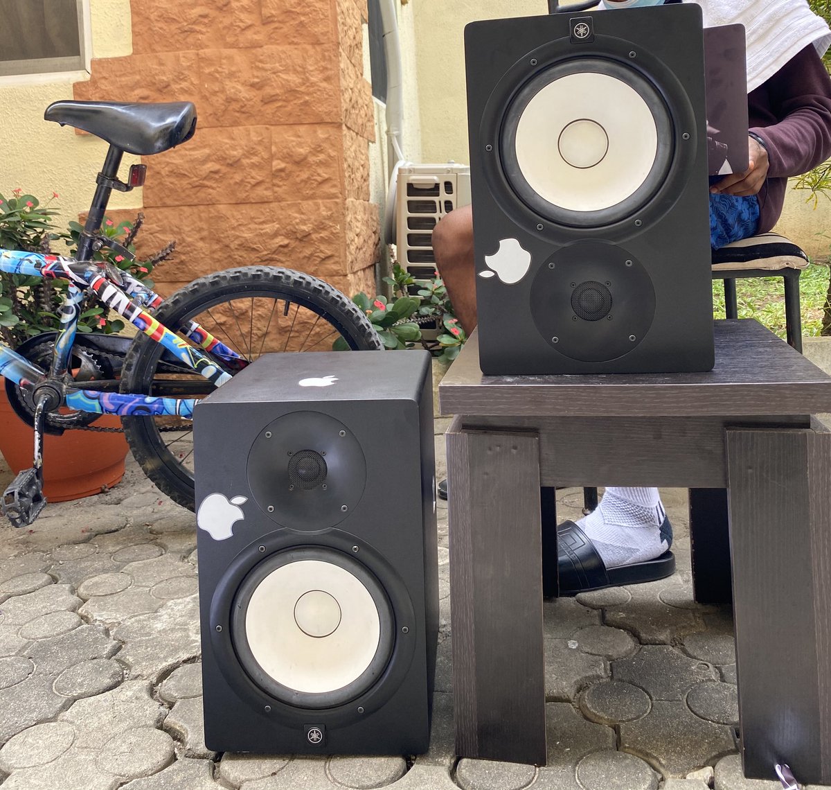 campgenie_rsvp's tweet photo. Producers, Artistes and Djs Wagwan?
Bring your equipments over for an upgrade!
The #Pimpgod will bring your decal ideas to life for your equipments ๐๐ฅ
Can I get some retweets please ?๐ฅบโค๏ธ https://t.co/ale64zH60v