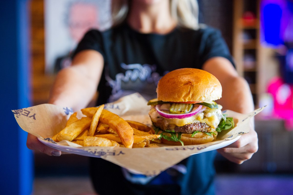 Anyone else find it too easy to give in to burger and fry cravings? US, TOO! Join us for some of the best burgers in the Tampa Bay and Orlando area! PLUS tonight in Tampa we have Francis Jay performing #LIVEMUSIC from 6-8PM! We are excited to hang out with you all...