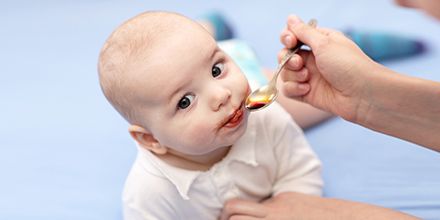 1BalanceLiving's tweet photo. Can antibiotic exposure early in life lead to digestive disorders like IBD later? Studies on mice show that even short, single antibiotic courses, within first year of birth, disrupt gut microbiota, alter colon's immune response, &amp; worsen colitis symptoms. https://t.co/QbNiS376nZ https://t.co/ydCOjKdDT9