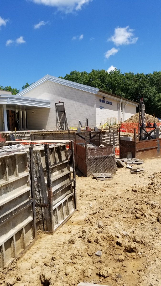 shimcirc's tweet photo. A few more pictures of the renovations going on at Shimek. Please remember that the school grounds are closed to visitors because of the construction. Thank you for your cooperation! https://t.co/seG13TWsU0