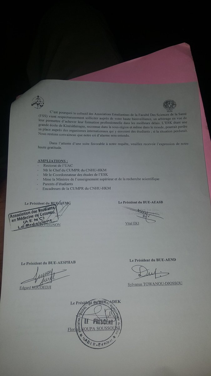 KinePanne's tweet photo. Force est de constater que les responsables de nos cursus universitaires ne se préoccupent pas de nos formations et nous font payer les pots cassés à nous étudiants en Kinésithérapie. https://t.co/pQF4II1gr5