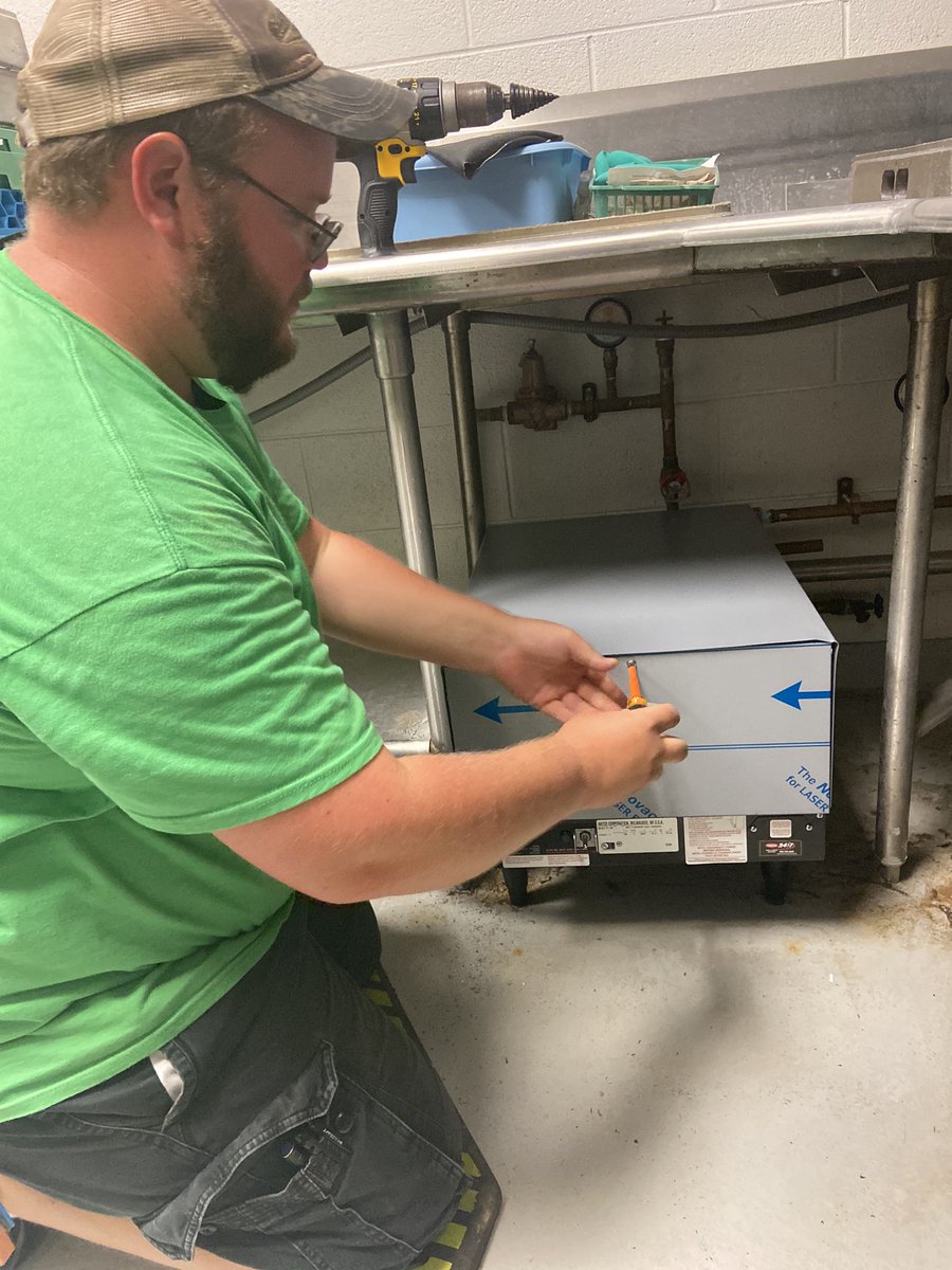 RorrerJames's tweet photo. Aaron and Bruce zone 1 plumbers finishing up new booster heater for cafeteria dishwasher. #summerworkflow @mdollarhite1 https://t.co/PHFY4Os6Eu
