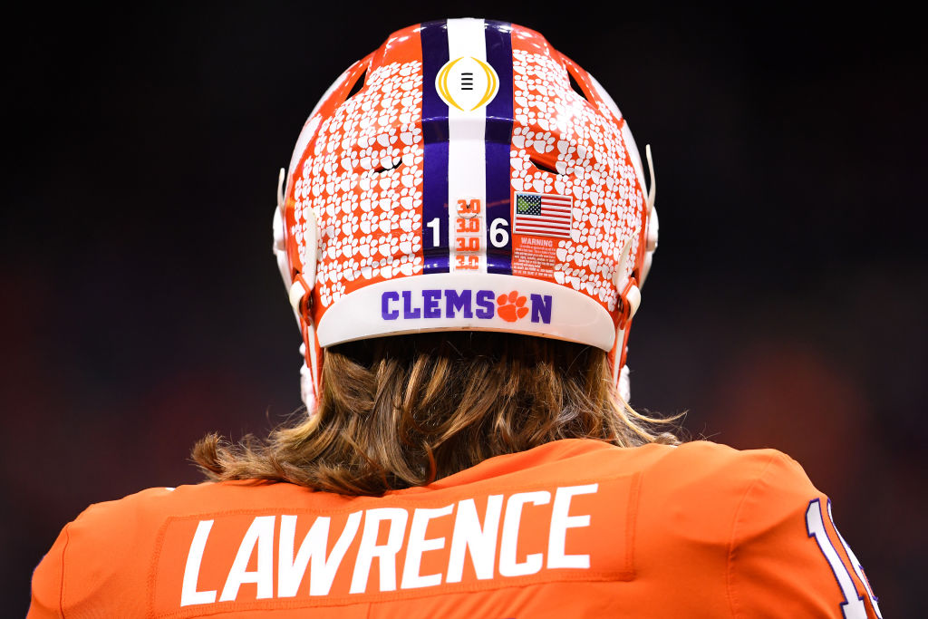 BleacherReport's tweet image. NCAA will allow college athletes from all sports to wear social justice statements on their uniforms