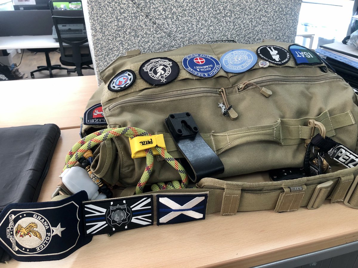 CliveBushMInSTR's tweet image. New patch today from @uk_ipa #thinbluekine 👍🏻 #runningoutofspace 🤣🤣@GhPoliceService @UNPeacekeeping