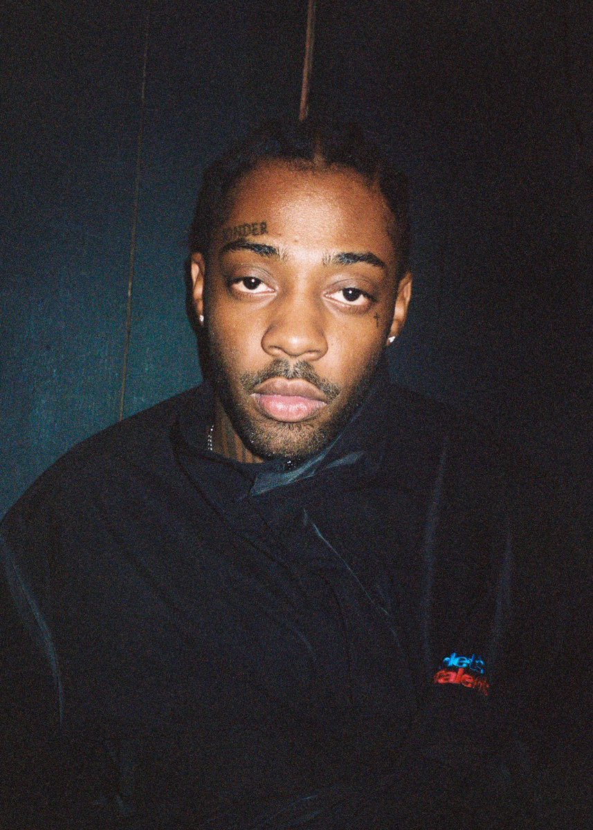 Pour bien strcuturer les choses, il faut savoir que Sonder est un trio composé des producteurs Atu et Dpat et de la voix principale du groupe, Brent Faiyaz.