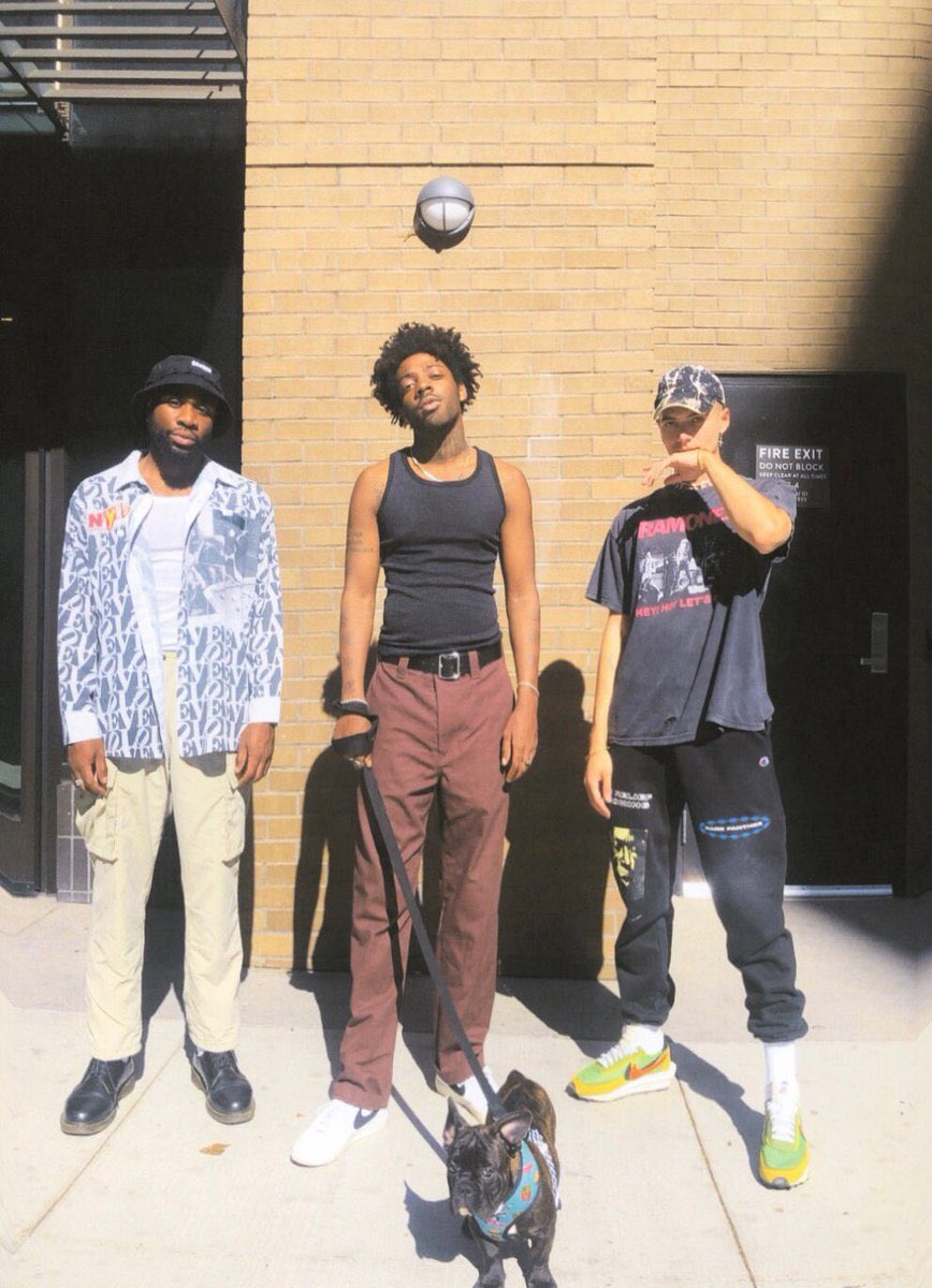 Au-delà de leurs inspirations plus qu’identifiable, ce qui fait la force de Sonder est principalement cette cohésion presque parfaite entre les prestations vocales de Brent Faiyaz et les productions de Dpat et Atu. L’alchimie qui en ressort est singulièrement belle et epurée.