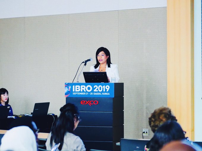 simo_popa's tweet photo. A short but heartfelt toast to @m_marope, at the end of her long and remarkable @UNESCO career, including six years as @IBE_UNESCO Director. Unflagging inspiration, energy, vision, and dedication to improve the state of the world. On behalf of the IBE staff & partners, thank you. https://t.co/1dx0L2bZyT