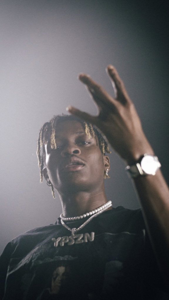 edgeMAXngr's tweet image. @PsychoYP has been trending on @AppleMusic for the three days now back to back. 
Keep streaming guys. You will be surprised how vast and huge his catalog is. He is only 21. 

Oh, and he graduated officially today!!! Congratulations YP!!!

#YPSZN #ApexVillage #edgeMAX 
☔️🌴