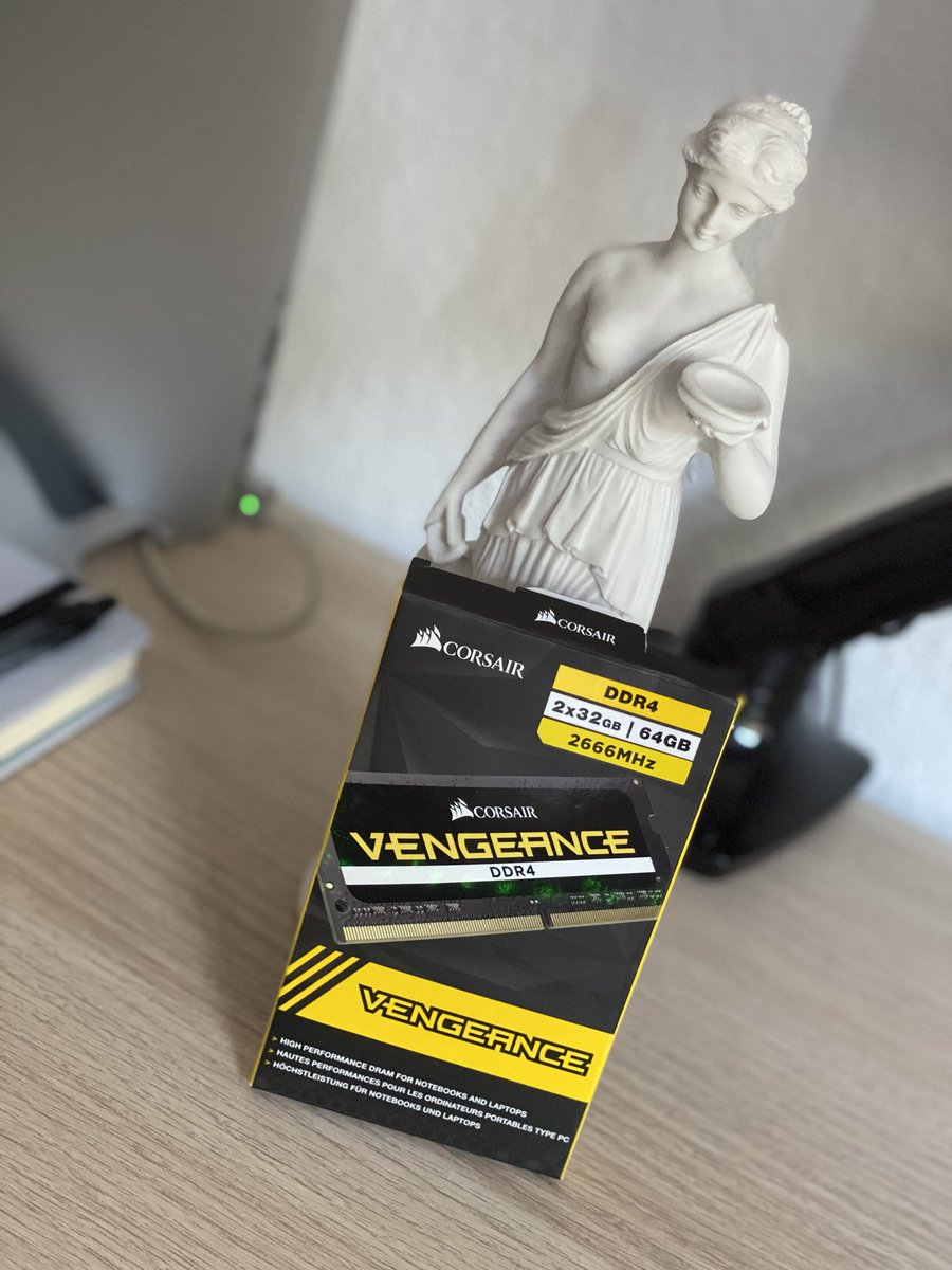 VDividendos's tweet photo. Chegou minhas #corsair 64GB 🥰 de memória 🔋 pro novo #macmini2020 que está chegando 🖥⌨️ em breve https://t.co/dJzO7rJoPU