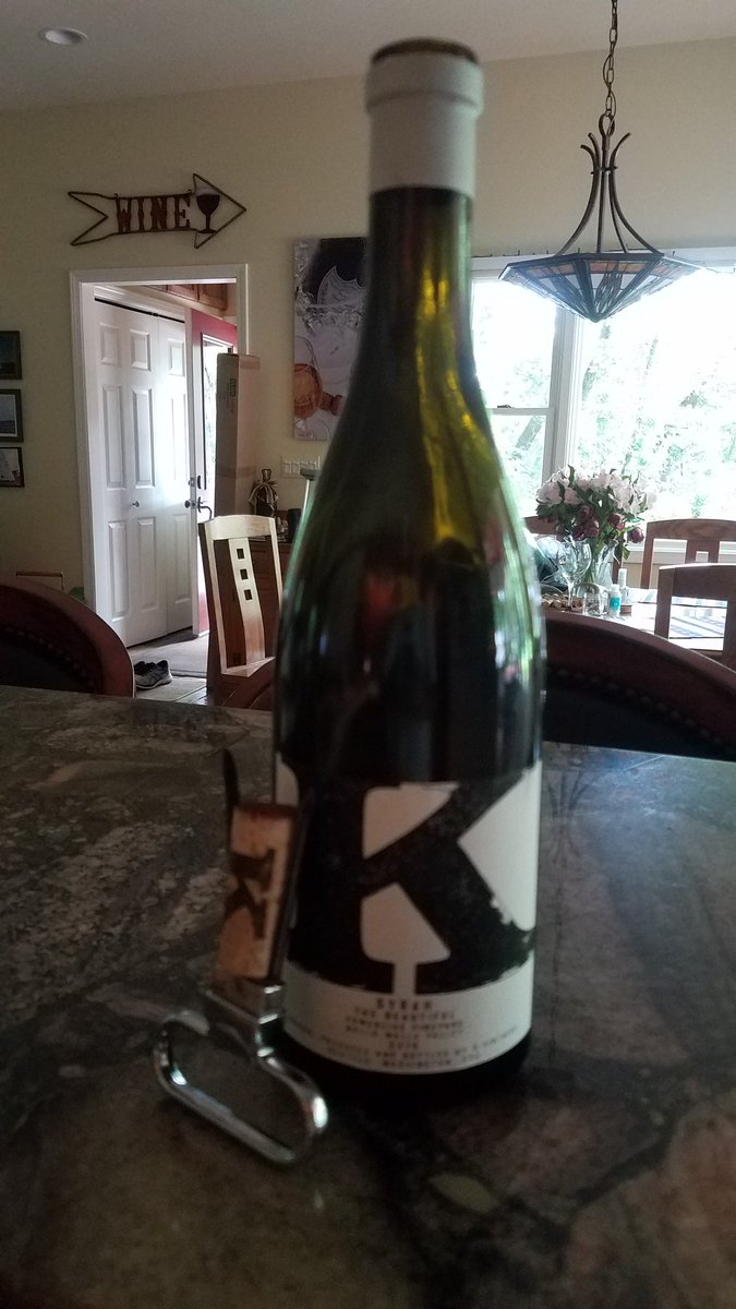 Noles31BB's tweet photo. We opened this stunning '16 @KickAssWaWine The Beautiful 2 nights ago. Huge wine, right out of the bottle- drank half, last night finished it up. The beauty of the wine was still intense yet a hair softer. I agree w @jebdunnuck this should last for easily the next decade(or 2) https://t.co/02jkAiAZVw