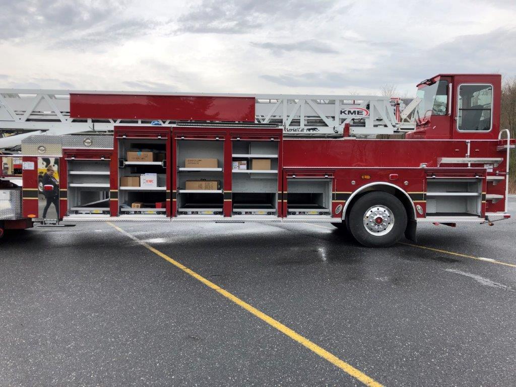 KMEFire's tweet photo. Monrovia Fire Rescue has accepted delivery of their new #TDA! Here are some photos we captured before it left for California. #KMEWorksForYou #ConfidenceAtEveryStep #KMEFire #FireTrucksOfCalifornia https://t.co/NPdFXtUHUW