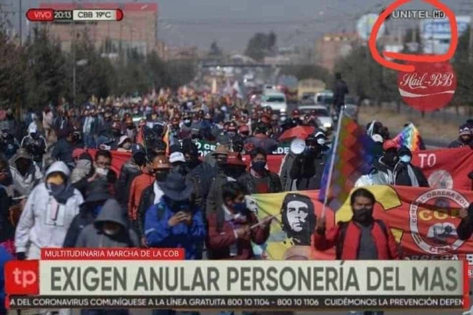 BoliviaGolpe's tweet photo. Los medios vendidos al #GolpeDeEstadoEnBolivia como @unitelbolivia también merece un hilo de todas sus #FakeNews #UnitelMiente porque la #MarchaPorLaDemocracia según ellos fue para pedir inhabilitar al #MÁS.¿Pero quién va creer semejante disparate? #UnitelBasura https://t.co/W94vrdAfmy