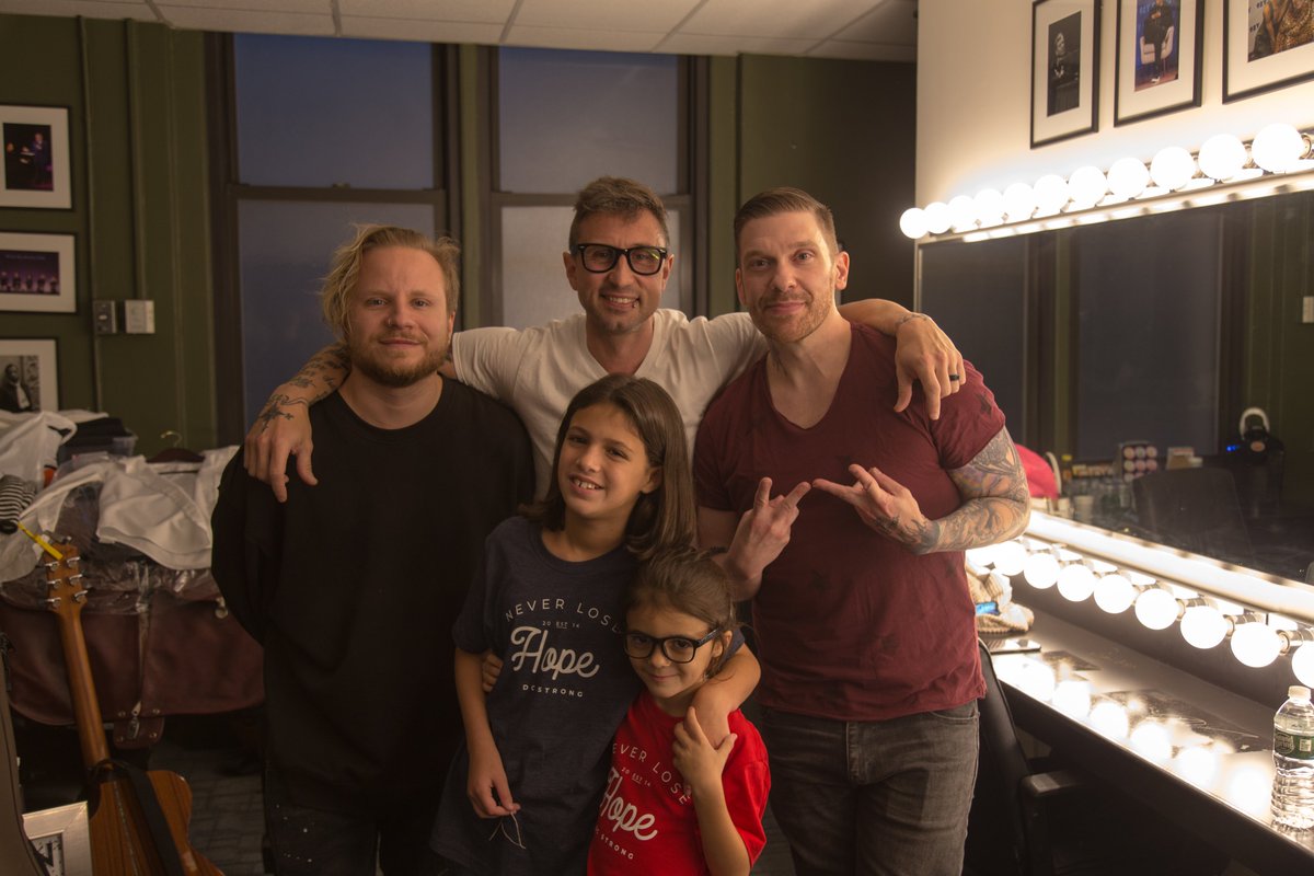 CABEMTech's tweet photo. Our #charity of choice @DC_Strong gives personalized gifts and experiences to children battling #cancer. Please click below to learn more and donate! This photo, courtesy of DC Strong, features their incredible Warriors with members of @Shinedown.

https://t.co/zYnUa2PeqE https://t.co/jrvi0OwgFF