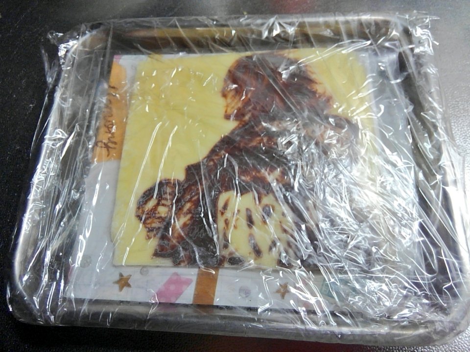 Kayamon_ff's tweet image. そう言えば冷蔵したままだからまだアーデンさんの痛チョコ残ってるよ