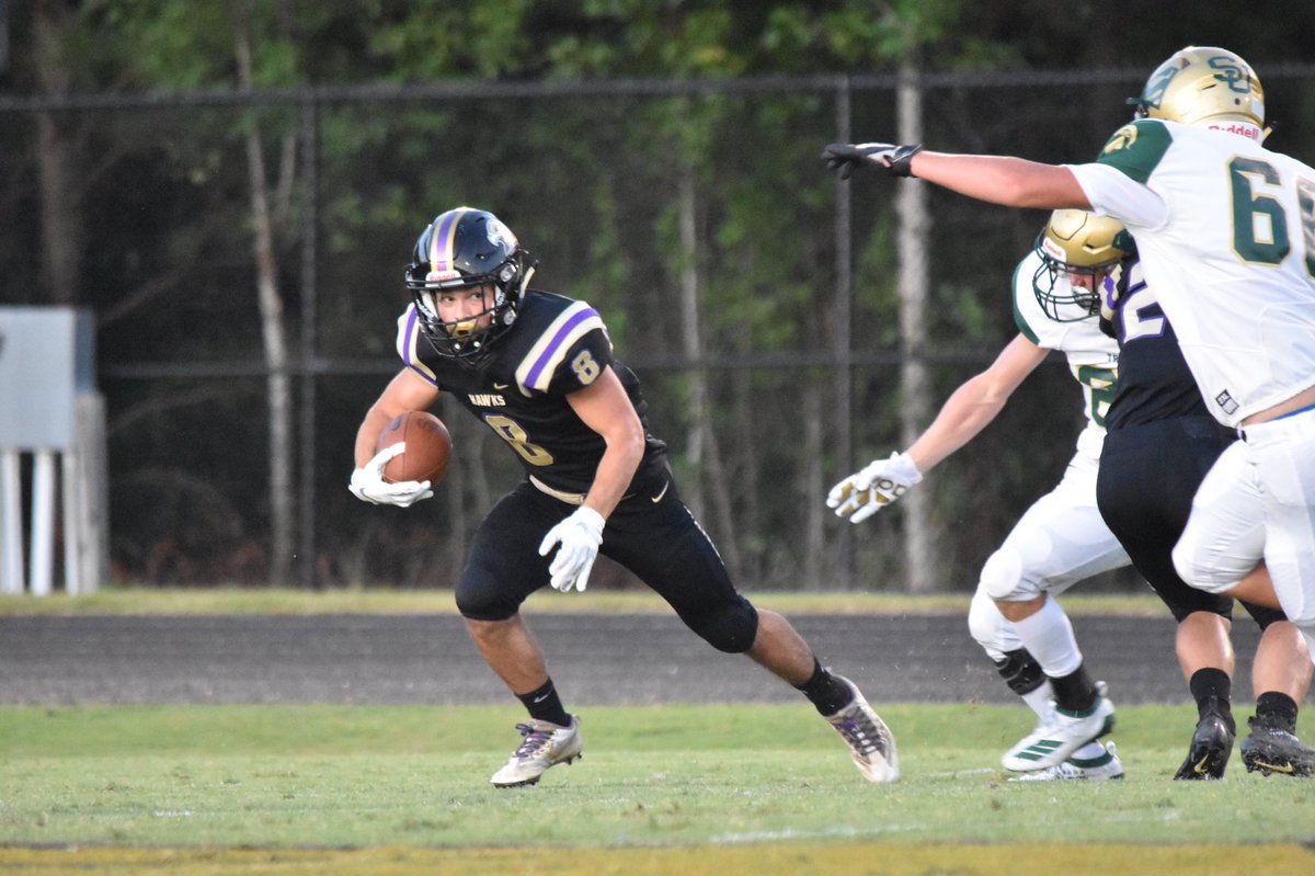 AfnfR's tweet photo. AFNF BREAKDOWN 🗒:Dylan Waskey @WaskeyDylan RB GPA:3.1 Ht:5’7 Wt:165 2019 Stats: Rushing Yds: 1080 Rushing Tds: 12 Avg per carry: 7.1 #OfferhimorPlayagainsthim https://t.co/BURuHRucPk https://t.co/WFfHteIXP9